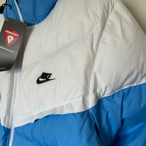 Nike Storm-FIT Windrunner PrimaLoft Hooded Puffer Jacket - Picture 3 of 7